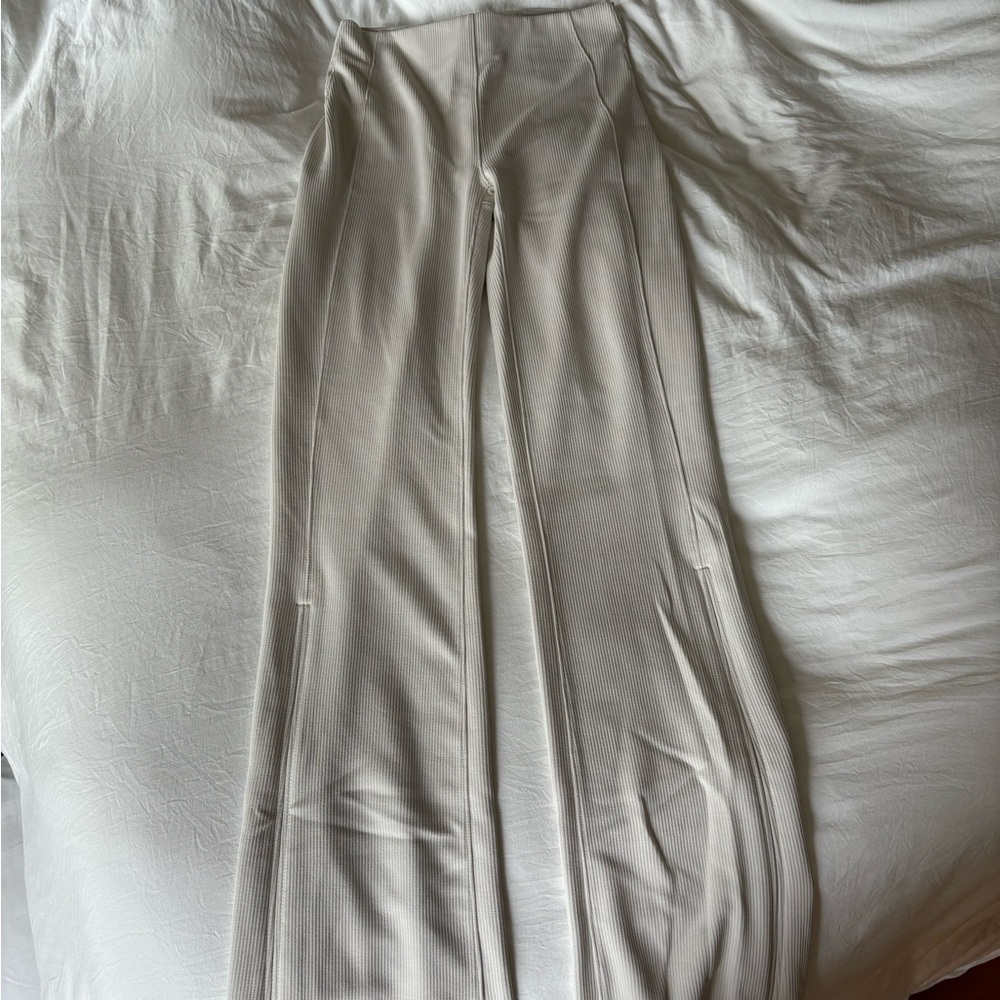 Lululemon cream wide leg pant